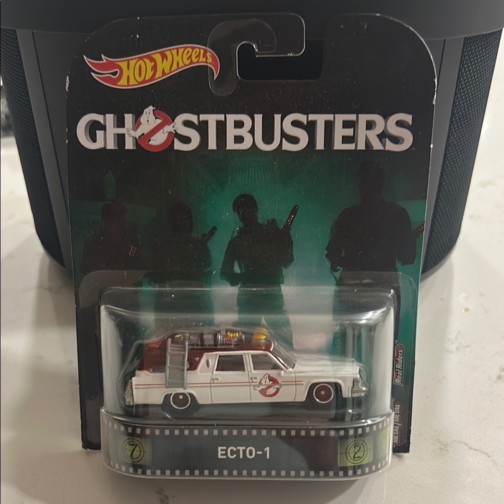 Hot Wheels Ghostbusters Ecto-1 Diecast Car